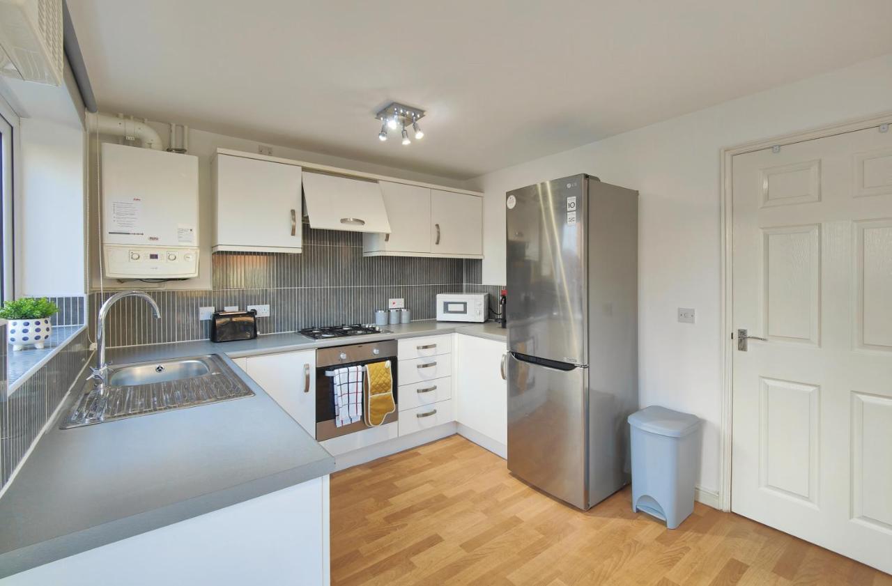 The Metcombe - Holiday Home With Free Parking 10 Minutes Walk To Etihad Stadium & Coop Live Arena Manchester Esterno foto